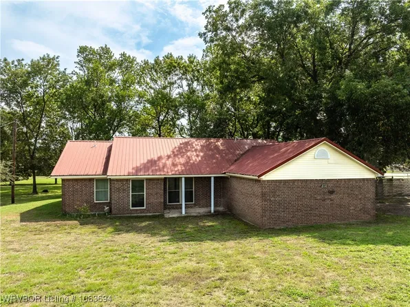 202 Hooper St, Hackett, AR 72937