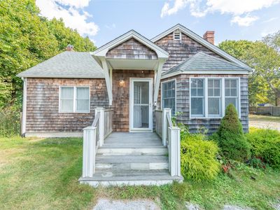 41 Belleview Avenue, Center Moriches, NY, 11934