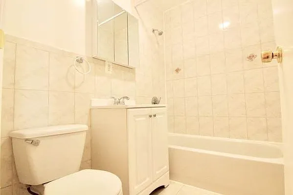 Rented by Fiddler Realty | media 7