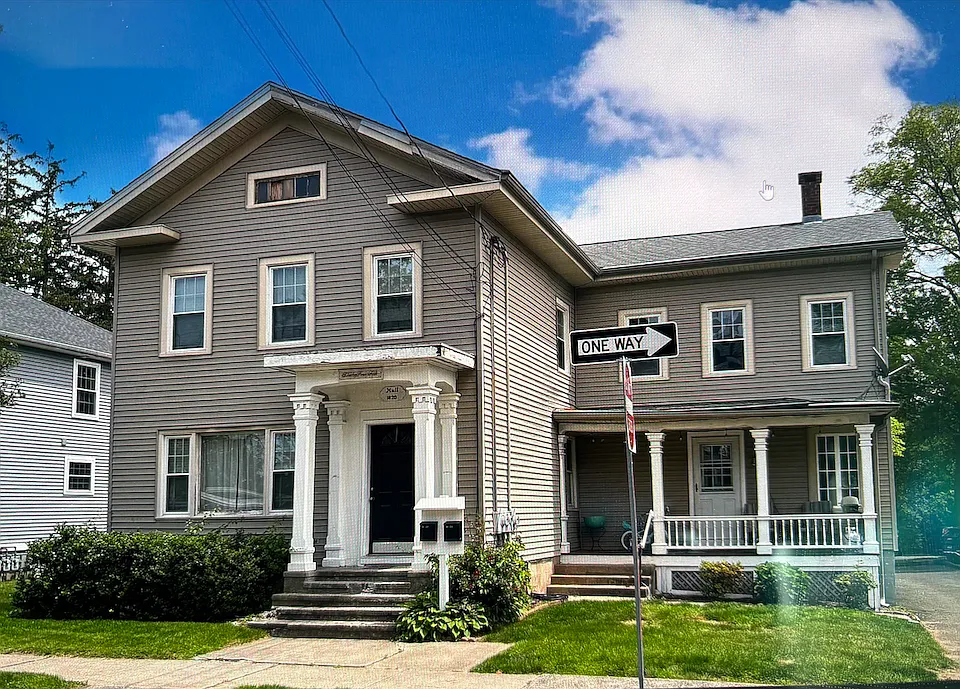 34 Fair St