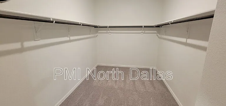 2633 Oneida Ln — Photo 36