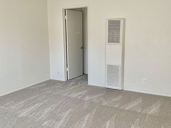 5th image of 2095 Lincoln Ave APT 27