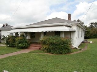 65 Pendleton St, Rocky Mount, VA 24151
