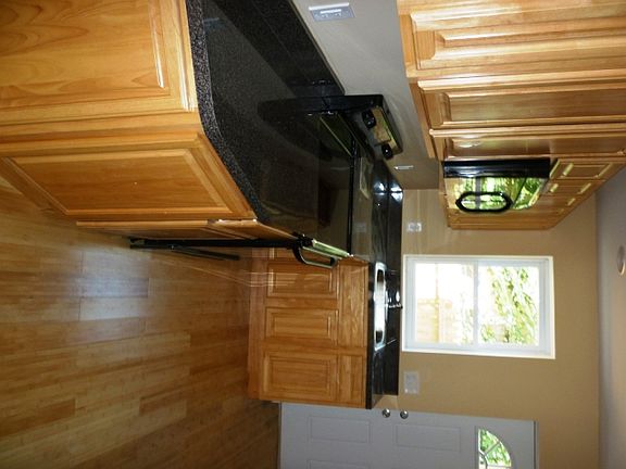 2225-greenwhich-st-4