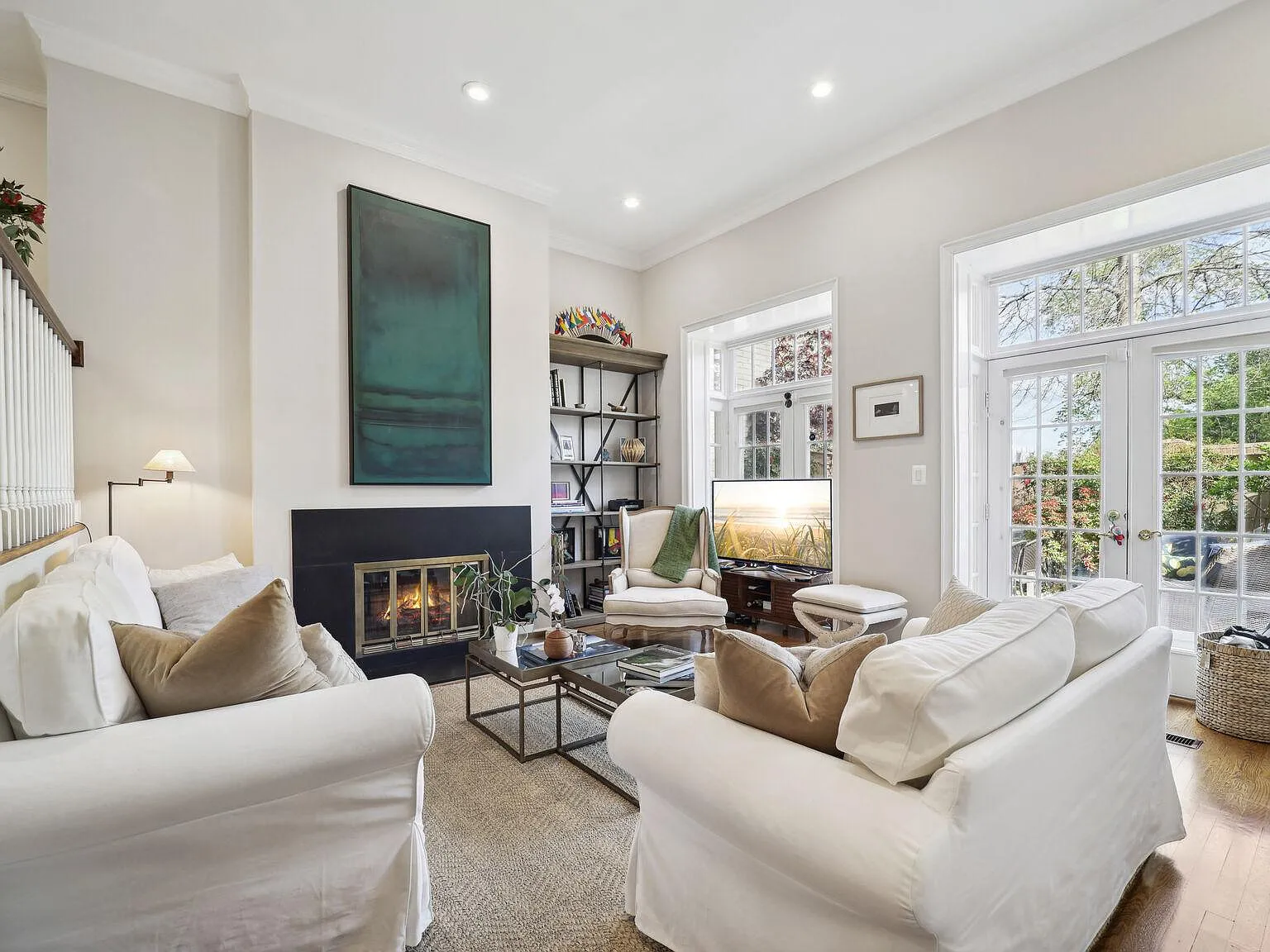 3 bed, 2294 sqft, $7,000 — Photo 3