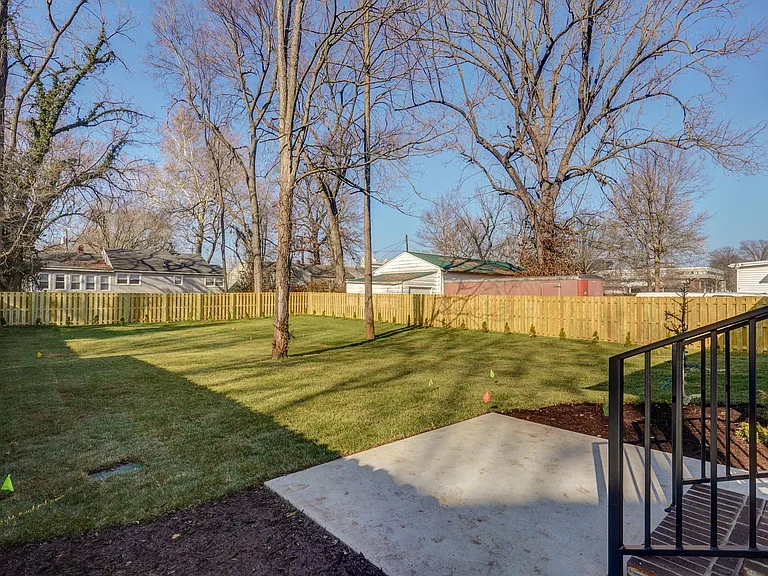 1111 S National Ave — Photo 12