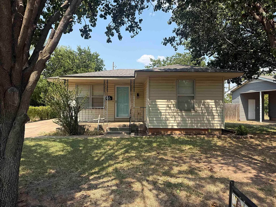 2808 Stearns Ave