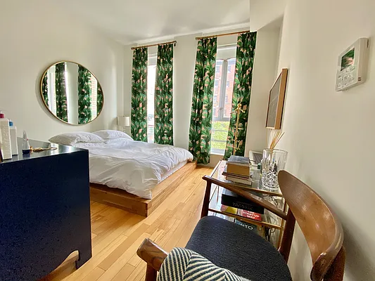 Rented by NY Living Solutions | media 22