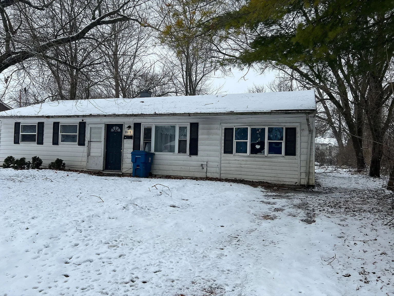 9513 Conried Dr photo 1