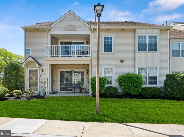 5502 Adelaide Dr, Mount Laurel, NJ 08054