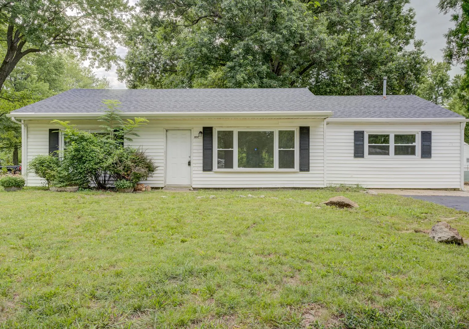 11920 Bridgevale Ave — Photo 1