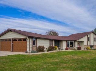 W6292 Quarry Rd, Appleton, WI 54913