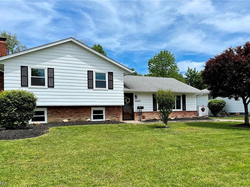 1st image of 34403 Iris Ln