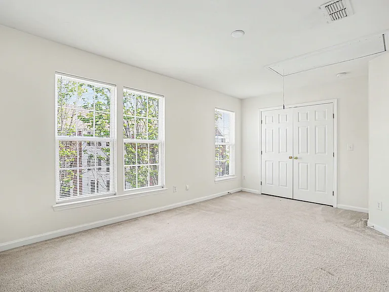 15658 King Louis Ct — Photo 19