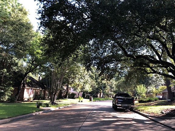 4th image of 5710 Spring Lodge Dr