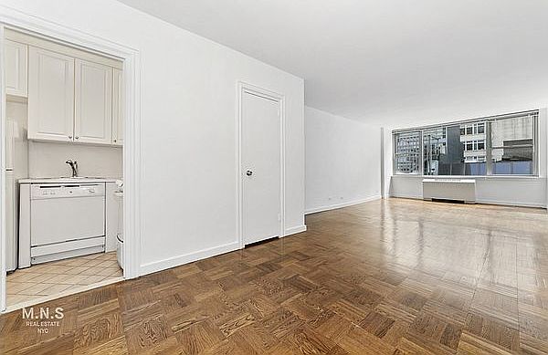 1st image of 155 E 55th St APT 9F