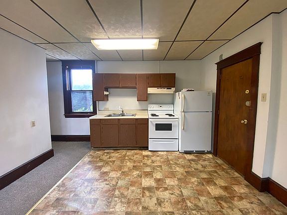 3rd image of 332 N Mulberry St APT 2