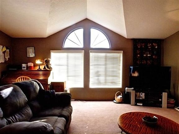 5th image of 33115 SE Wildcat Mountain Dr