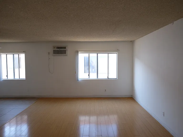 Tilden Apartments — Photo 28