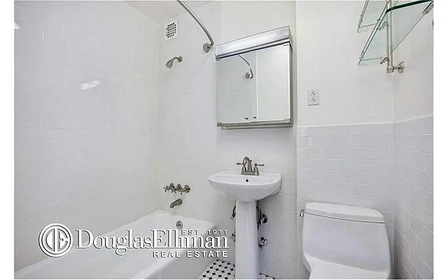 Rented by Douglas Elliman | media 40