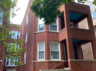 844 N Oakley Blvd #1, Chicago, IL 60622
