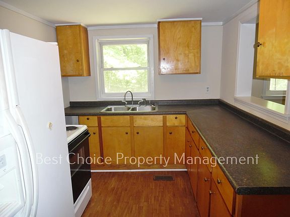 2nd image of 217 E Greenwood St