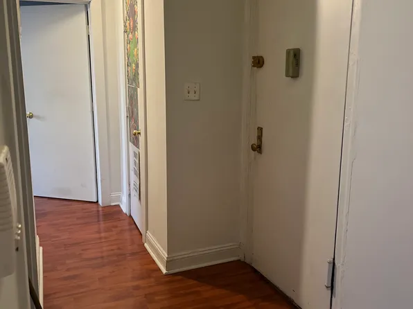 1172 Anderson Avenue image 1 of 11