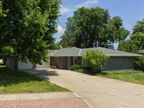 813 Volkman Dr, Norfolk, NE 68701