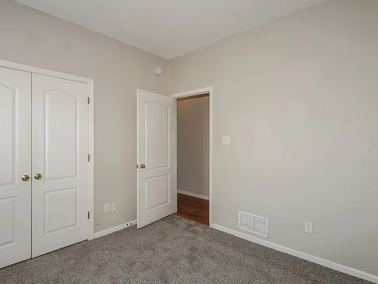 8426 Linda Shore Cv — Photo 14