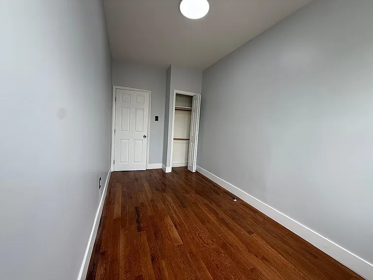 162 W 32nd St #3 — Photo 8