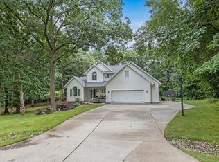 10761 Timberline Dr, Greenville, MI 48838