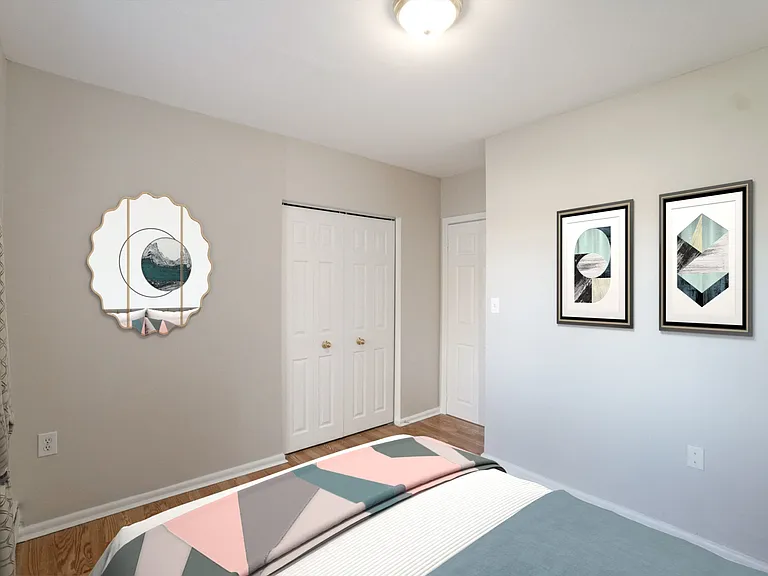 655 Mohawk Rd E — Photo 12