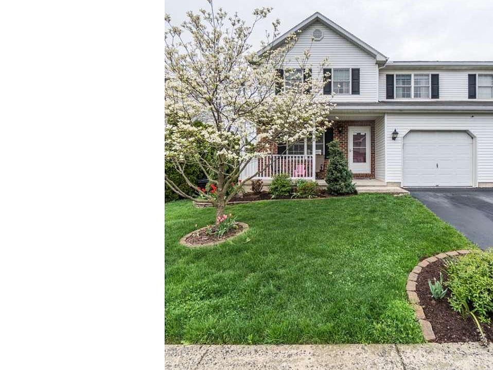 1st image of 124 Dogwood Dr