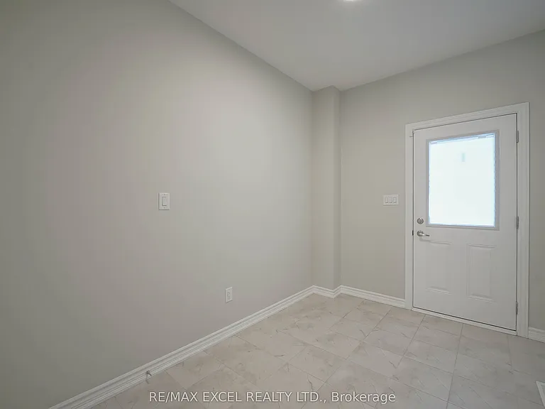 11 Chicago Ln — Photo 3