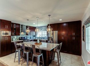 23351 Schoolcraft St, West Hills, CA 91307