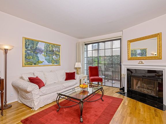 4th image of 1138 21st St APT 5