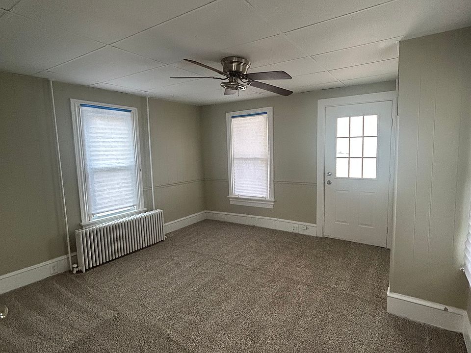 2nd image of 109 Smith St