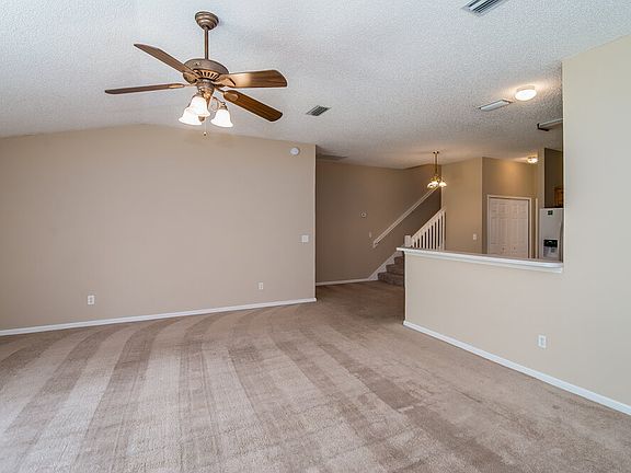 2nd image of 3209 Sexton Dr