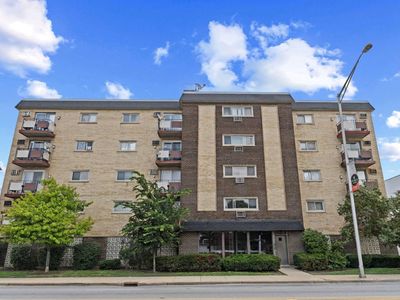 1247 S Harlem Ave APT 103, Berwyn, IL, 60402