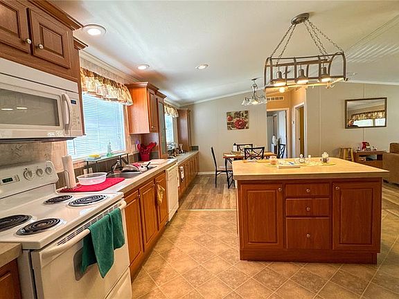 4th image of 1503 ALBY DRIVE lot 70