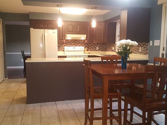 5th image of 1631 Darien Dr