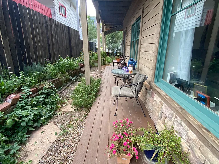 1019 Bennett Ave #A — Photo 16