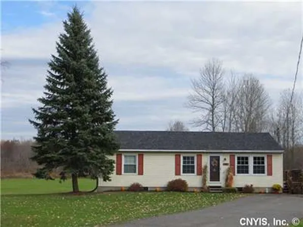 68 Chase Rd, Fulton, NY 13069