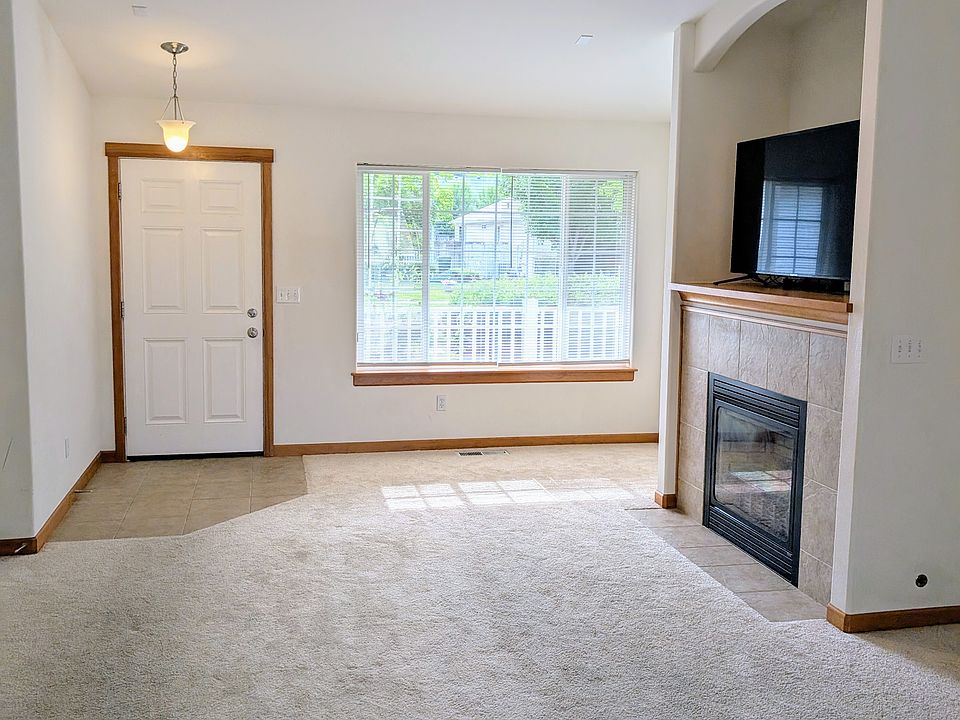 1st image of 4107 Stonington Ln
