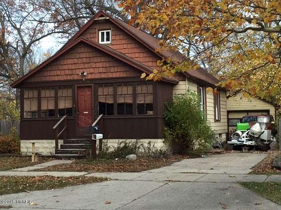 2nd image of 1786 Elwood St