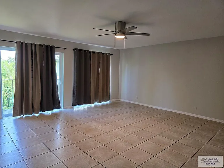 2515 El Dorado Ave — Photo 5