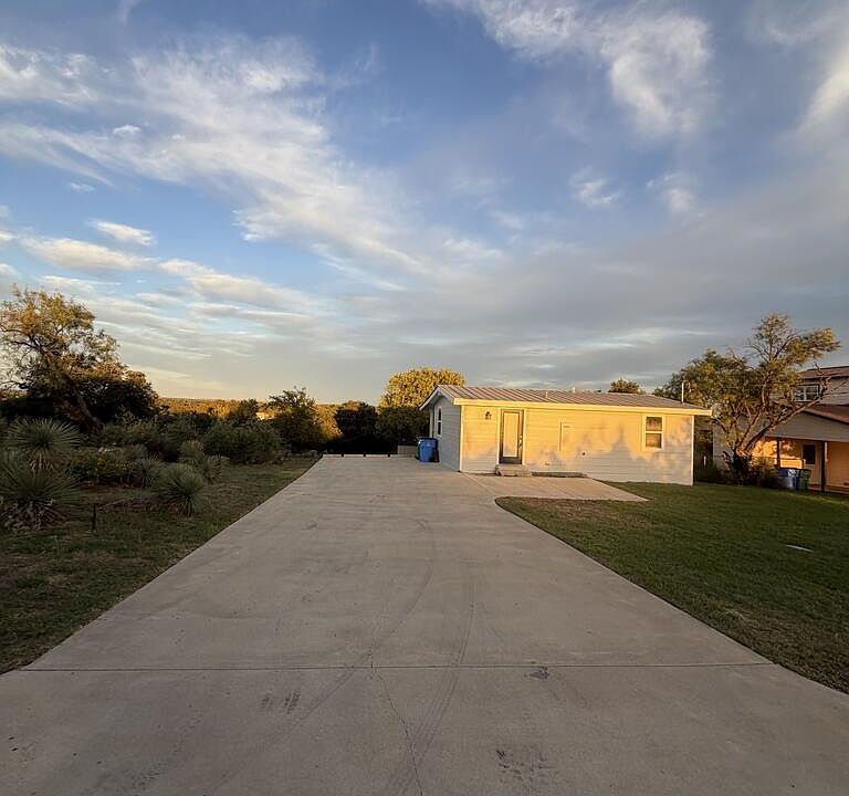 1st image of 115 Winding Way