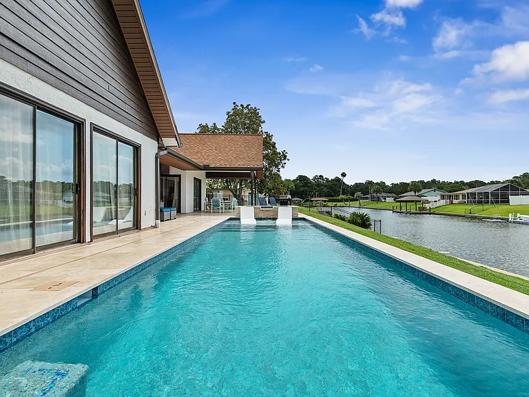 10 Castle Ct — Photo 12