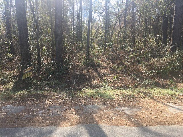 1st image of 132 Tucker Dr