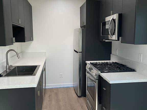 5th image of 4732 Bancroft St #6
